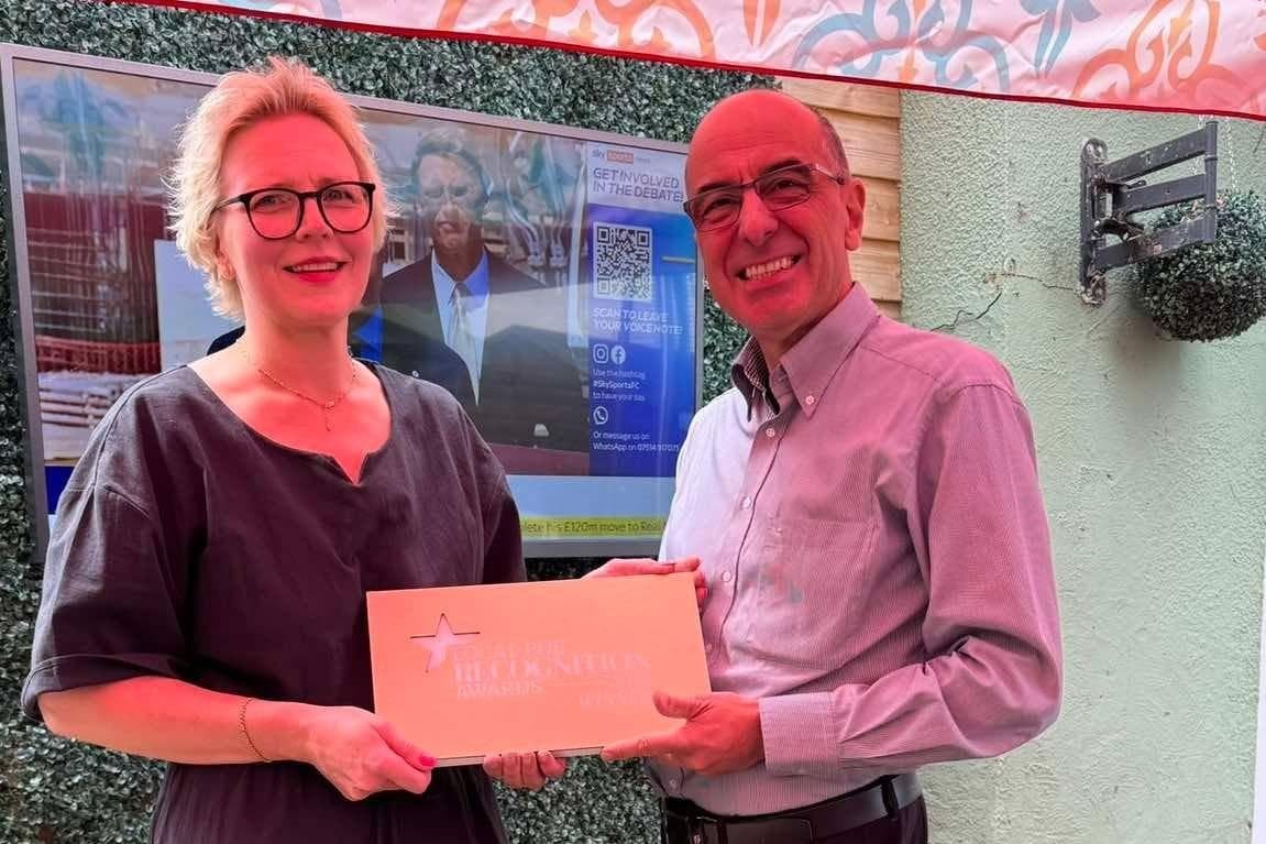 Popular Hillmorton pub beats hundreds of businesses to win sport award